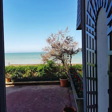 3 Chambres 8 Personnes شقة